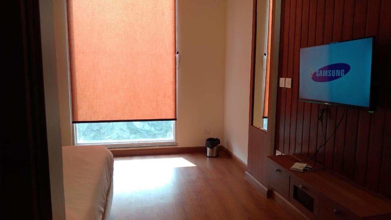 Hotel Riverb New Delhi Eksteriør billede